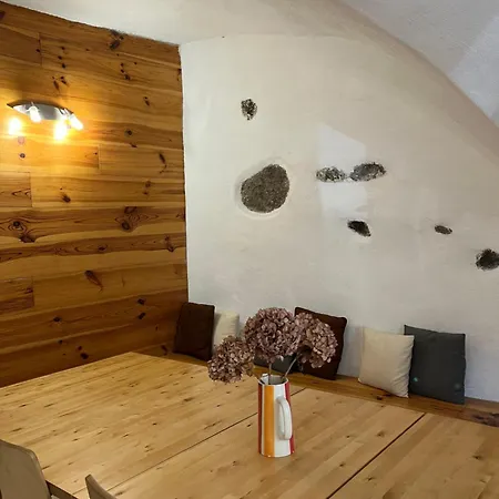 The Stable House Bourg D'oisans -bike/hike/ski Le Bourg-d'Oisans